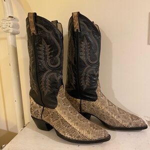 Vintage Larry Mahan Python Snakeskin Cowboy Boots Black Leather Western USA